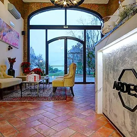 Hotel Ardesia *